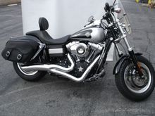 Dyna Fastback Seat with removable Back Rest
http://www.sideroadcycles.com/AmericanMotorcycles/Seats/Dyna_Seats.html