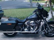 Picture with 18" Street Glide front wheel.