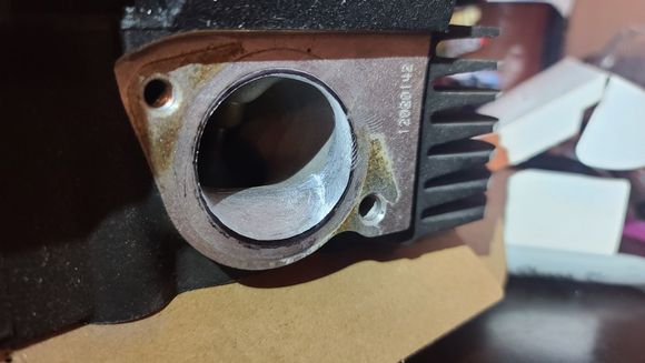 Gasket Match porting Area shows in black