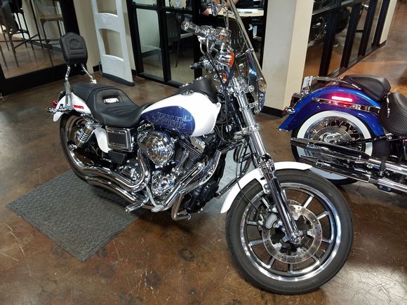 2015 LR with Stage I, detachable windshield, detachable sissy Bar, Lindby Custom engine guard, all chromed out, lots of Willie G stuff and I've added Willie G highway pegs to the engine guard.