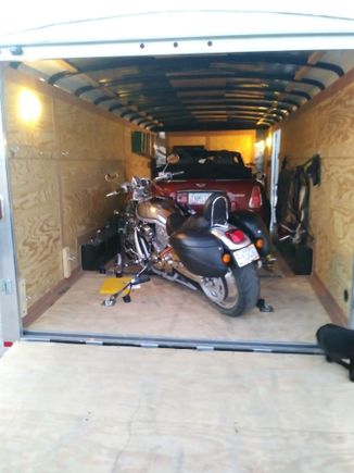 Vrod and mini in side
