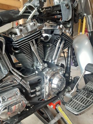 Put the heads and rockers back on today!

Hopefully ill get a bit more time and finish the job.