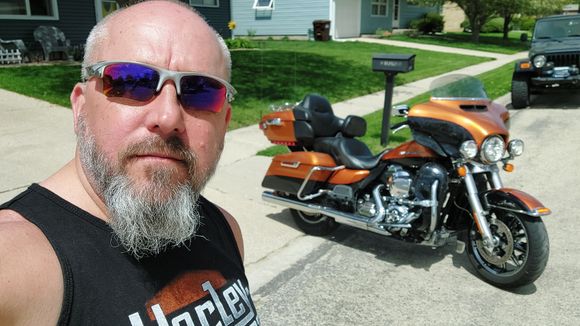 Another nice day....well, it did get cloudy once i started riding, but whatever. 