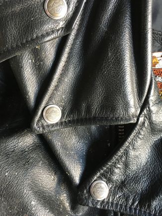 Snaps should have HD logo.