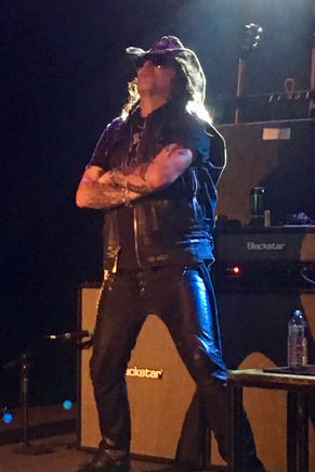 A little Faster Pussycat and Paradise Kitty action last weekend! FP is one of our favorites live. Can’t get enough. 