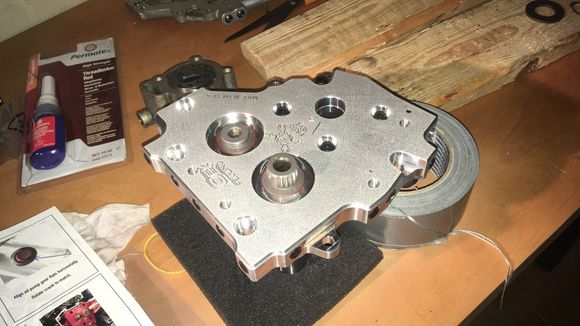 The new S&S retaining ring were somewhat bent and was a bit tricky to get on the cam. (Yep, sharp side up.)