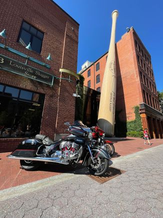 Louisville Slugger museum - photo-op
