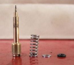 Assemble in Correct Order
Onto IMS Needle pointed up,
put the Spring, then Washer,
and O-Ring goes on top. 