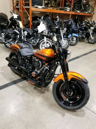 My bud just took delivery in Christmas Eve on this one