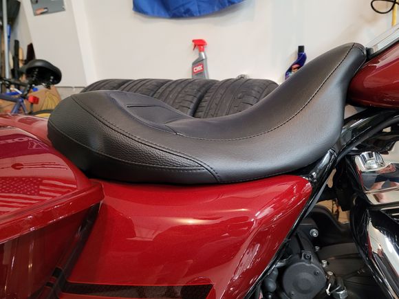 Low-Profile Solo Touring Seat