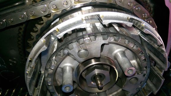 The thin damping spacer.