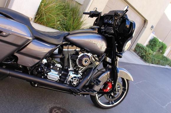 Everything you have done to your bike looks great, love powder coat on the heads.

You've made that a special Street Glide