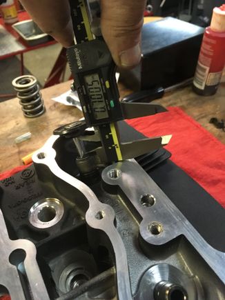 Chaecking valve travee & seal clearance