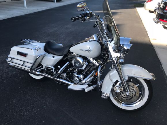 Replaced with HD whites.....