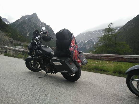 Hahntennjoch going up