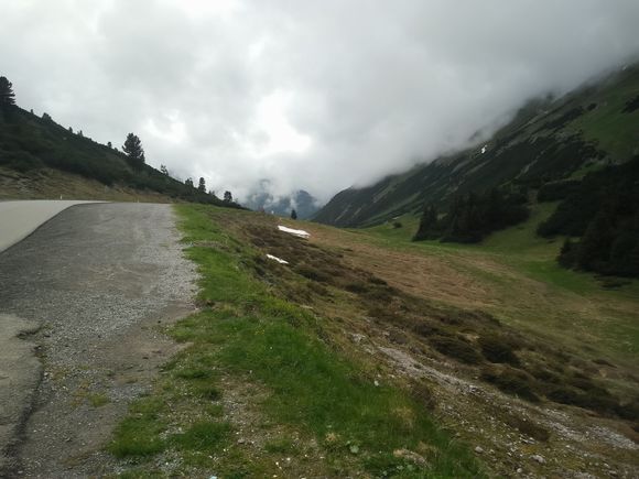 Going up Albula Pass