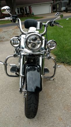 Added some daymakers and bullet style turns to match the back turns, CD Bullitt Ringz