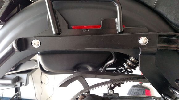 Not a great picture of the bag rails. They mount at the strut bolts and top shock mount. Kind of wish I had used different bolts so I didn't have to remove the bags to unbolt these.