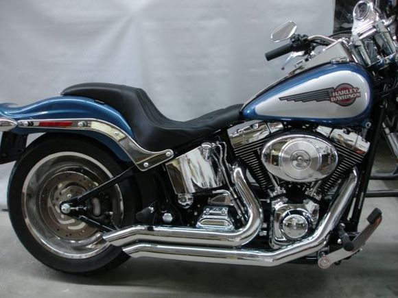 Softail with 200mm tire Flames Seat http://www.sideroadcycles.com/AmericanMotorcycles/Seats/Motorcycle_Seats.html