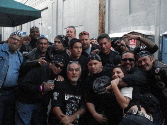 n1215876715 30359146 52