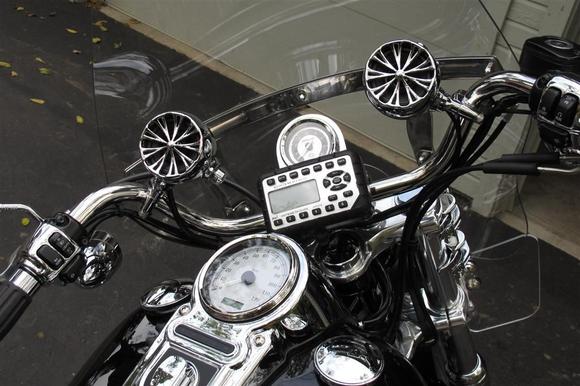 Updated picture - 9/25/11 - Jensen radio and Kuryakyn speakers