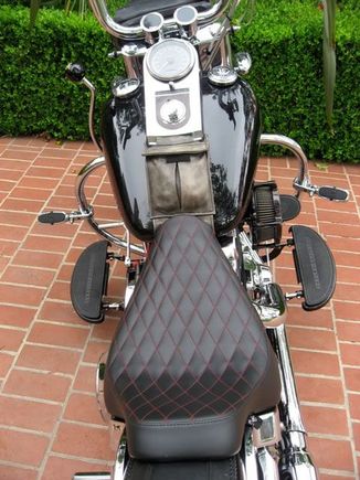 Diamond Solo Seat from C&amp;C Seats
http://www.sideroadcycles.com/AmericanMotorcycles/Seats/Motorcycle_Seats.html