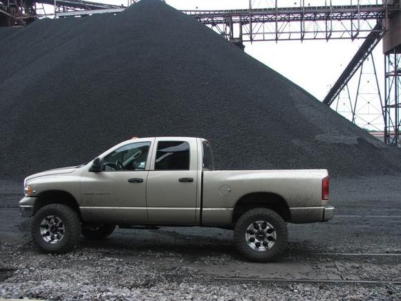 05 dodge 5.9  toy hauler
