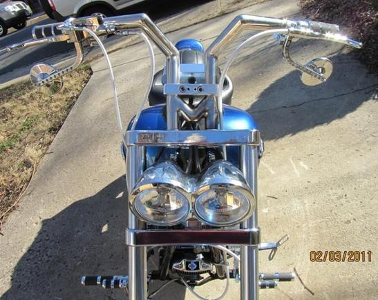 Performance Machine controls, and Fat Bob dual headlight