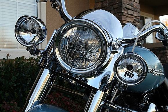 Headlight and auxiliary lights with visors