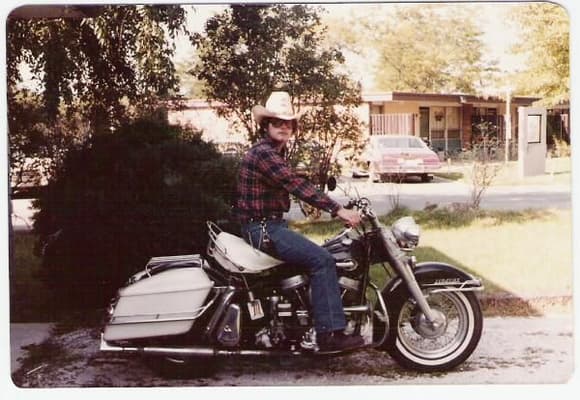 A much younger (and thinner) me on my Stock 1959 Pan. God I wish I still had that bike.