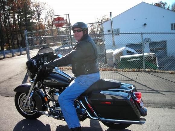 Picking up my new 08 Streetglide