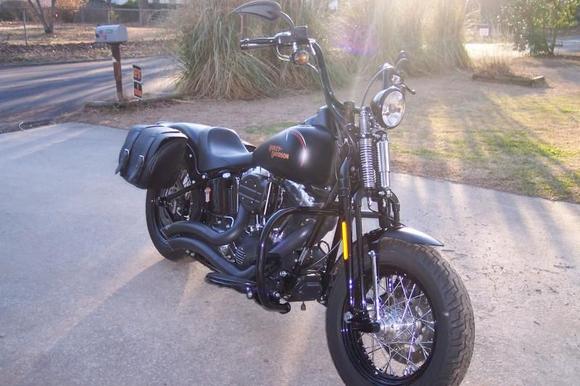 08 crossbones