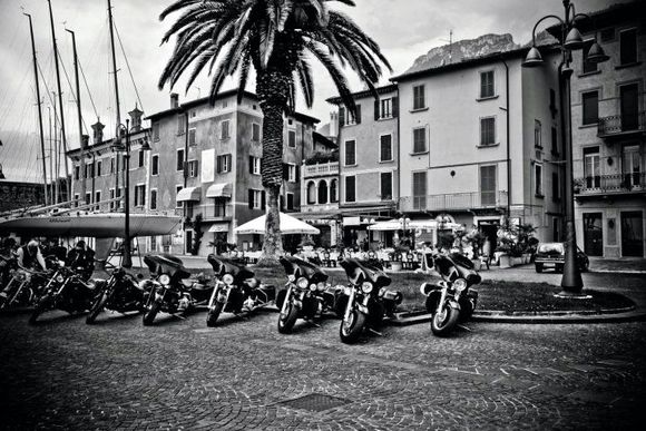 30397 1460801401023 1263075465 31267870 5756232 n