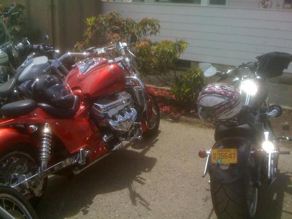 My 103ci FCWC next to a 502ci Boss Hog..sheeesh.
Florence, Or Rhododendron Festival