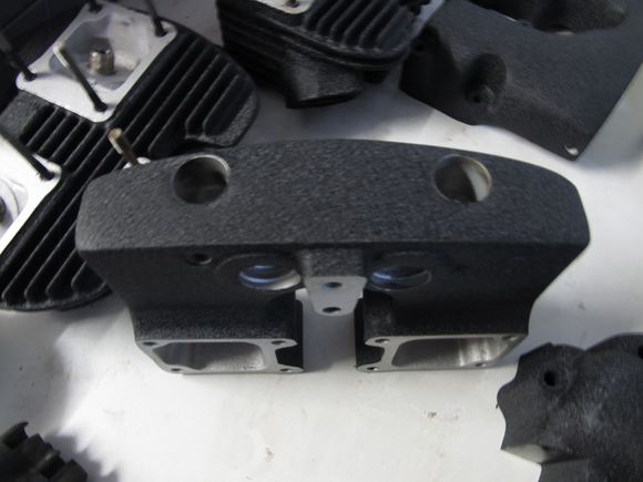 rear rocker box with wrinkle paint, i think they did really good job !!!