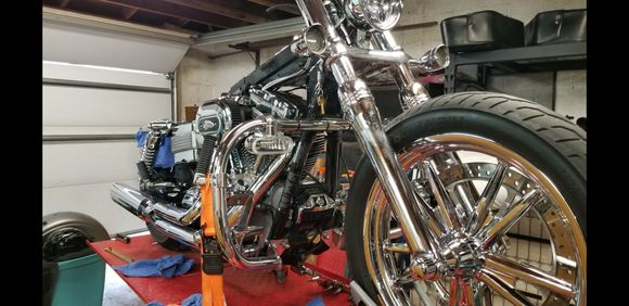 08 Superglide