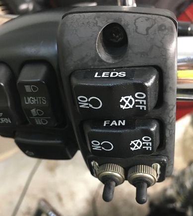 Parade switch for oil cooler fan