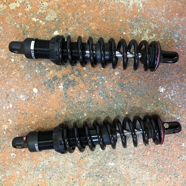 Progressive + Racetech suspension, Tbars, Biltwell Risers Harley