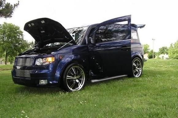 The E at another show, earning another plaque. After 08 Front Facia conversion.