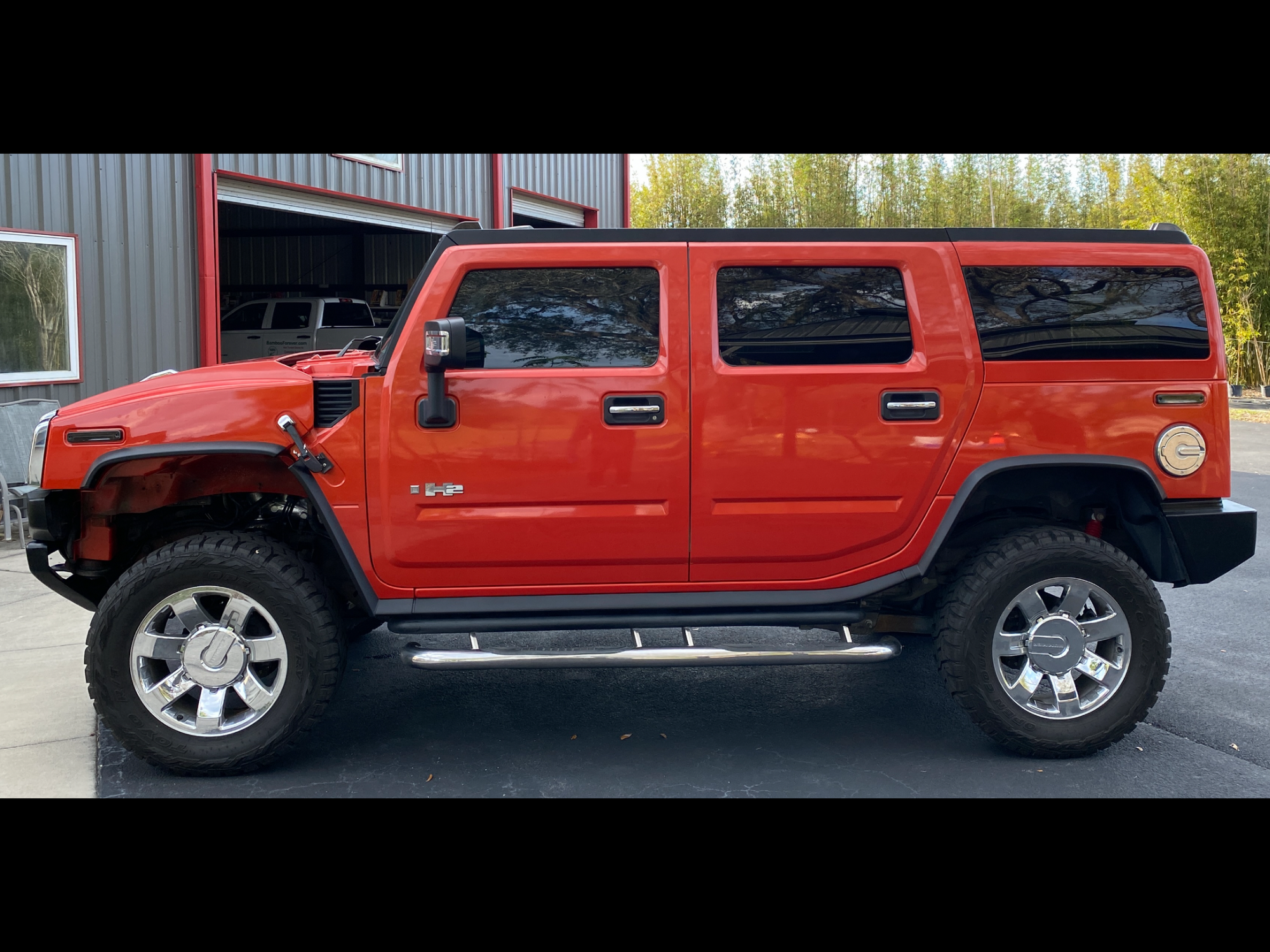 Leveled but inner fenders in front missing and cowl pieces off. I�m going to make flat cowl humps that don�t block my view in the future.