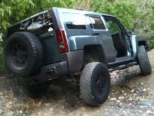 sway bars disconnected, and it even looks sweet on this small incline.