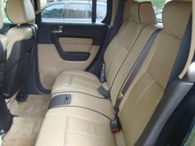 immacualte creme leather seats with black piping