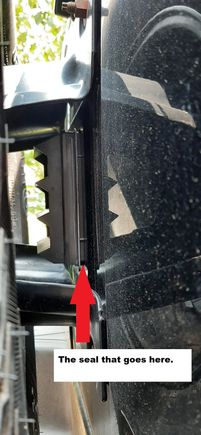 2007 Hummer H3 rear door vent. Pardon how dirty she is, I need to give her a bath. 