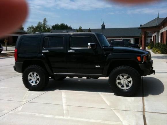 New tint, roof bars, shocks and releveled to 23.5