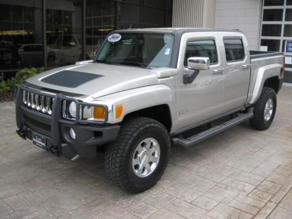 New 2009 H3T, Pass. step was destroyed on first trip offroad..