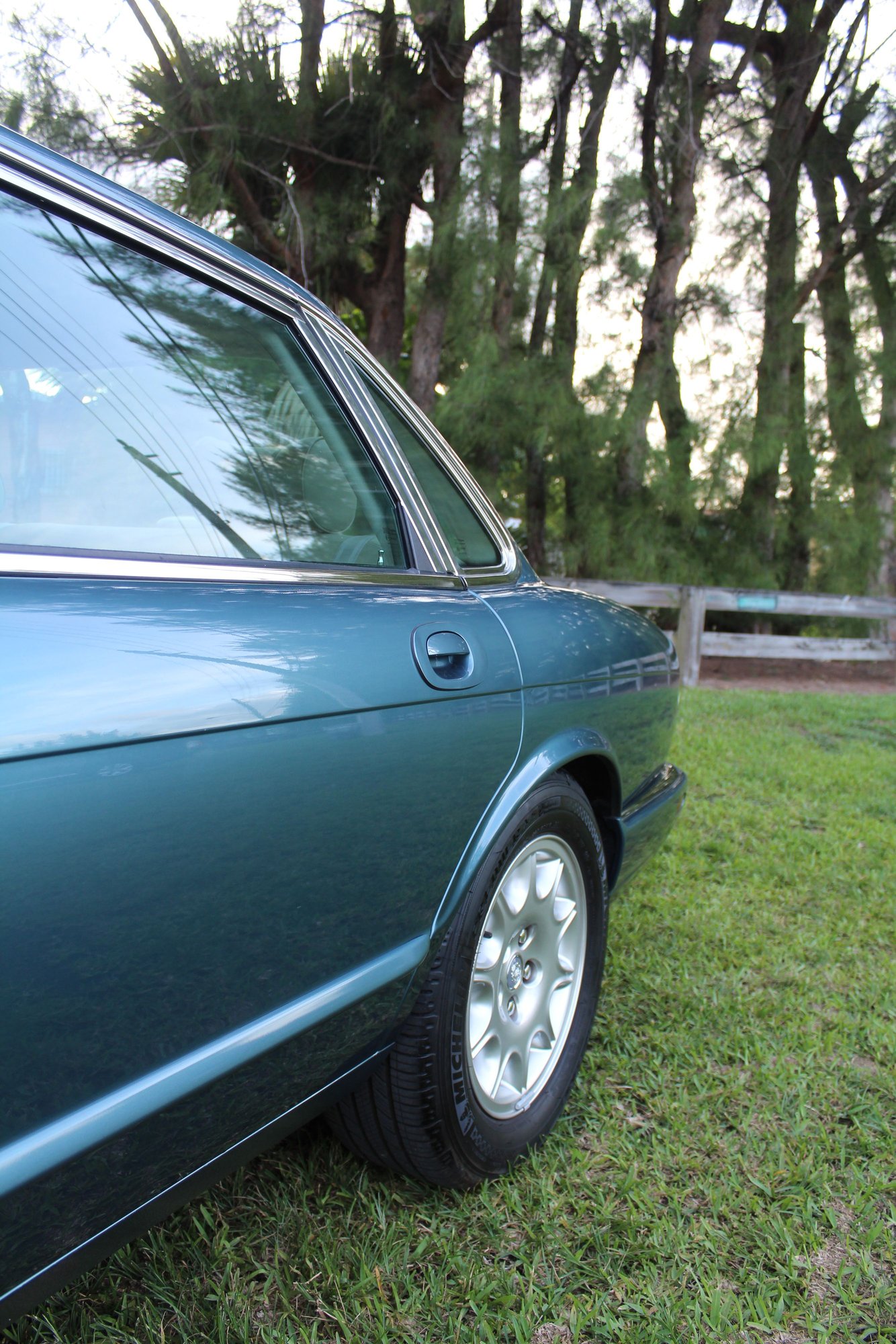 2000 Jaguar XJ8 - 2000 Jaguar XJ8L 13k miles - Used - VIN Sajda23c5ylf17292 - 13,320 Miles - 8 cyl - 2WD - Automatic - Sedan - Blue - Miami, FL 33173, United States