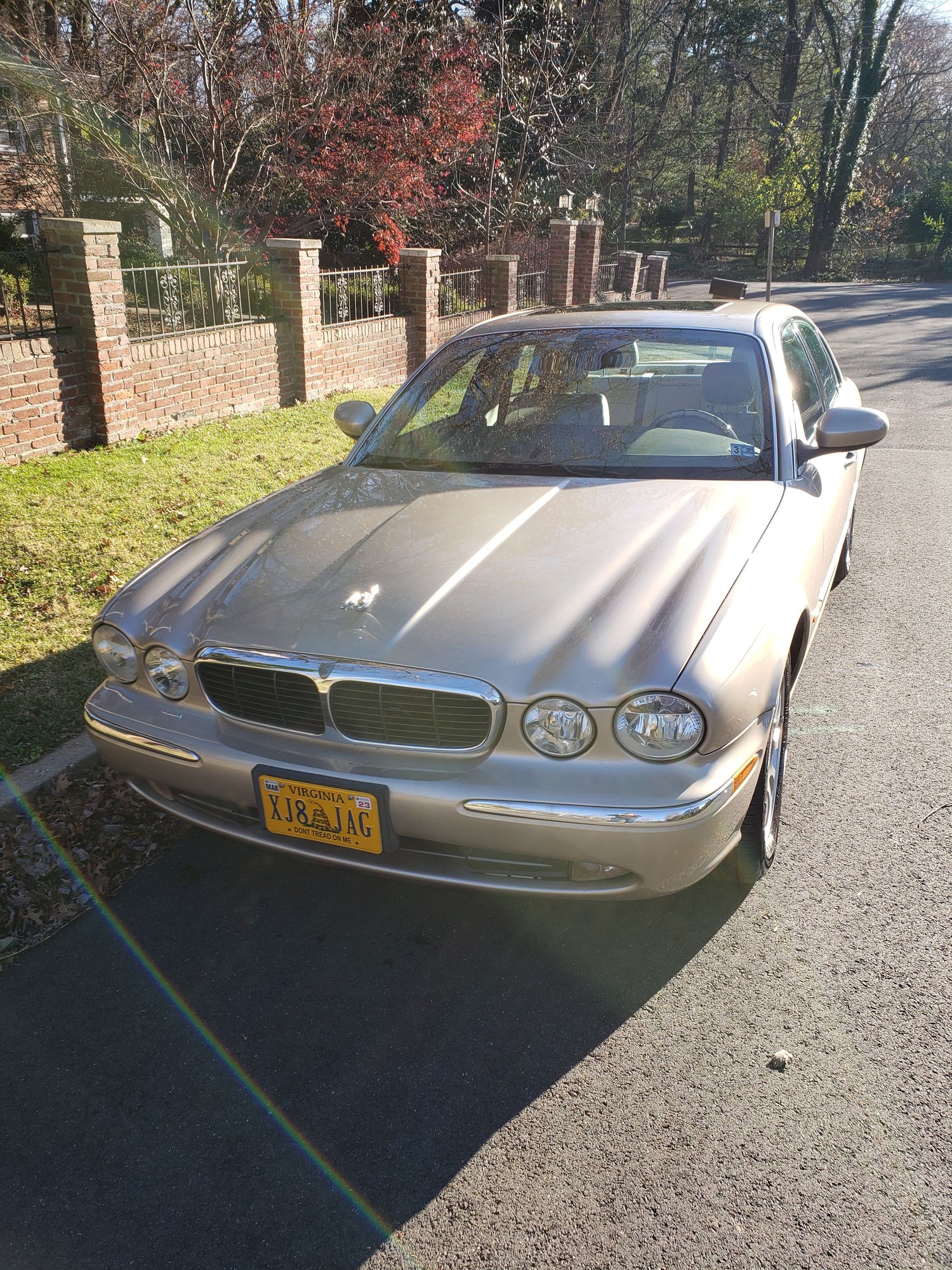 2004 Jaguar XJ8 - 2004 XJ8 for sale - Used - VIN SAJEA71C24SG11716 - 111,000 Miles - 8 cyl - 2WD - Automatic - Sedan - Gold - Mclean, VA 22101, United States