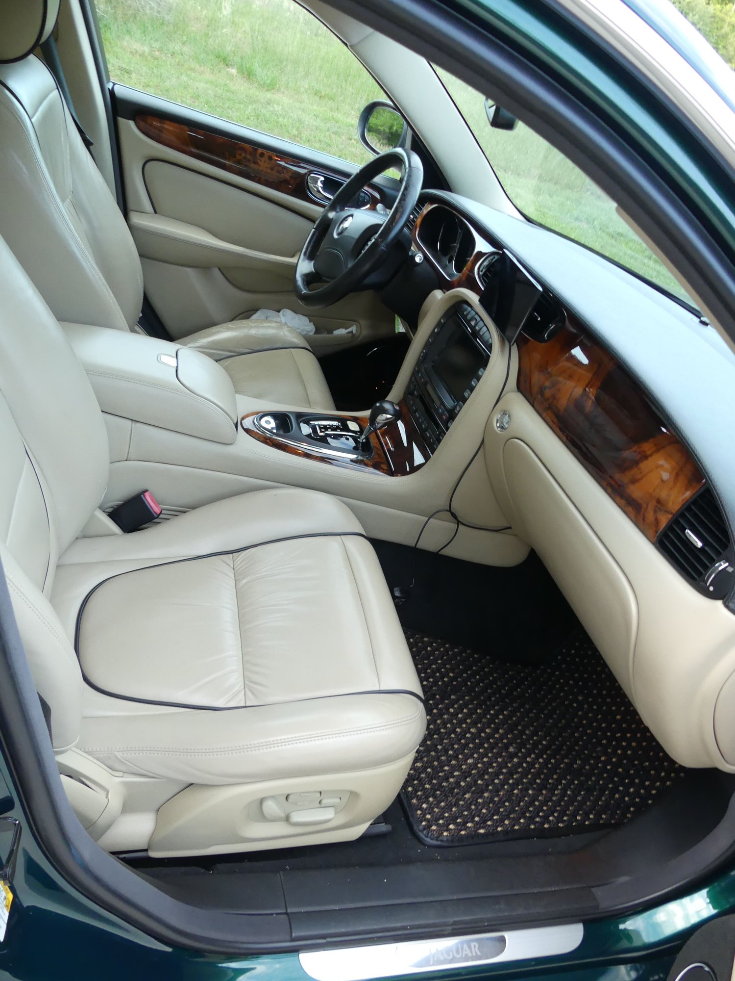 2007 Jaguar XJR - Gorgeous 2007 XJR - Used - VIN SAJWA73C57TH16220 - 8 cyl - 2WD - Automatic - Sedan - Other - Pilot Mt, NC 27045, United States