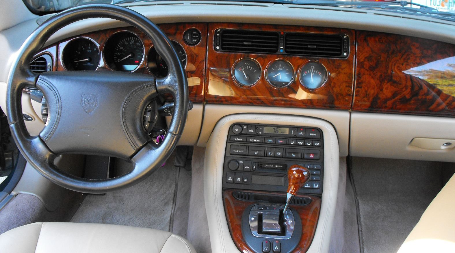 2001 Jaguar XKR - 2001 Jaguar XKR Coupe BRG / Tan - Used - VIN SAJDA41B71PA17560 - 116,000 Miles - 8 cyl - 2WD - Automatic - Coupe - Other - Oviedo, FL 32766, United States
