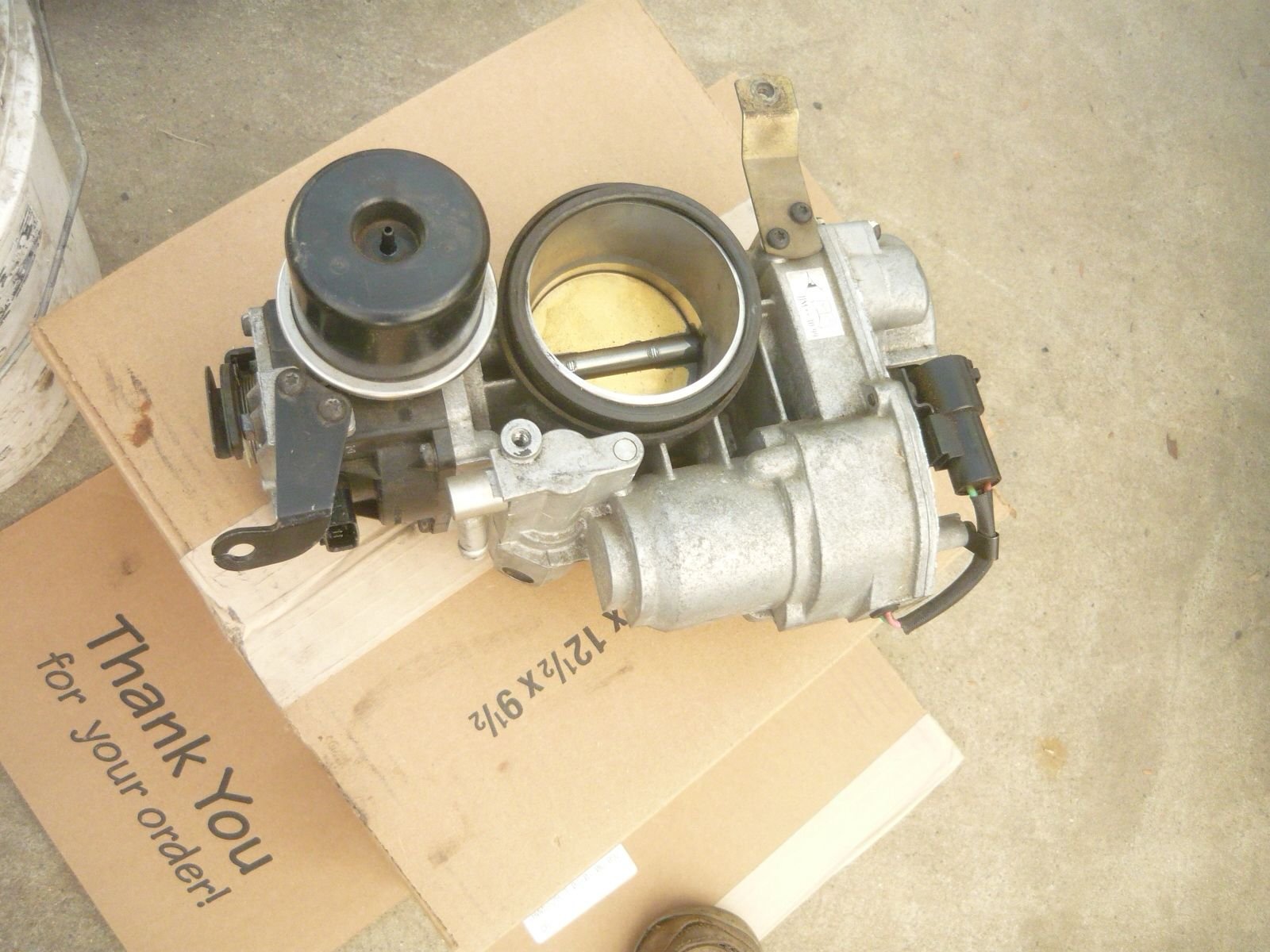 Engine - Intake/Fuel - Throttle Body Early XK8 and XJ8- Factory Upgrade - Perfect Condition- 1997-98 AJ26 - Used - 1997 to 1998 Jaguar XK8 - 1998 Jaguar XJ8 - Los Gatos, CA 95032, United States